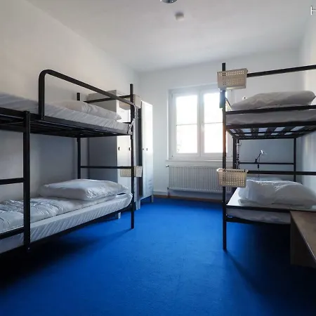 Tommis Hostel