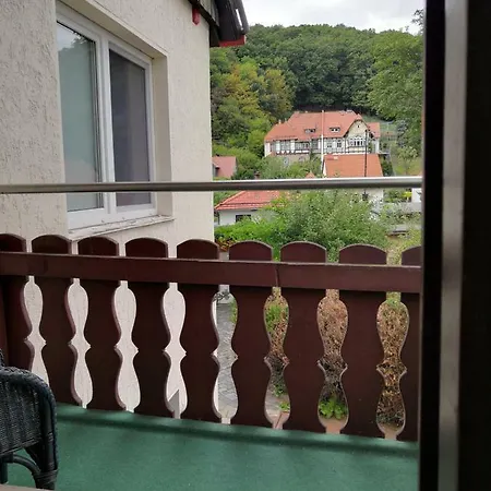 Tommis Hostel